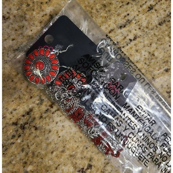 Paparazzi Red Silver Tone Lot Set of 3. 1-Necklace 2-Earrings - Picture 7 of 7